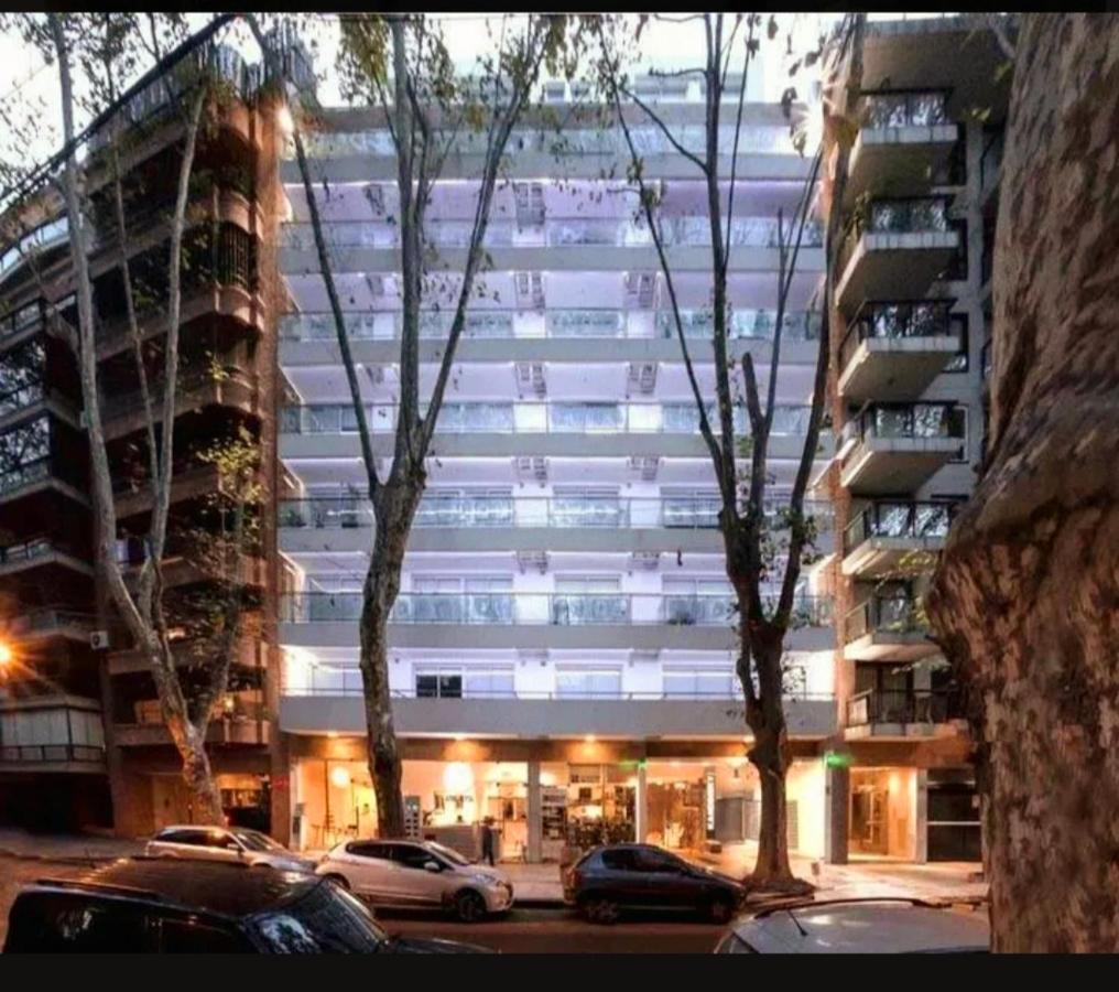 Monoambiente Super Amplio Y Comodo, Ideal Para Explorar La Ciudad Buenos Aires Kültér fotó