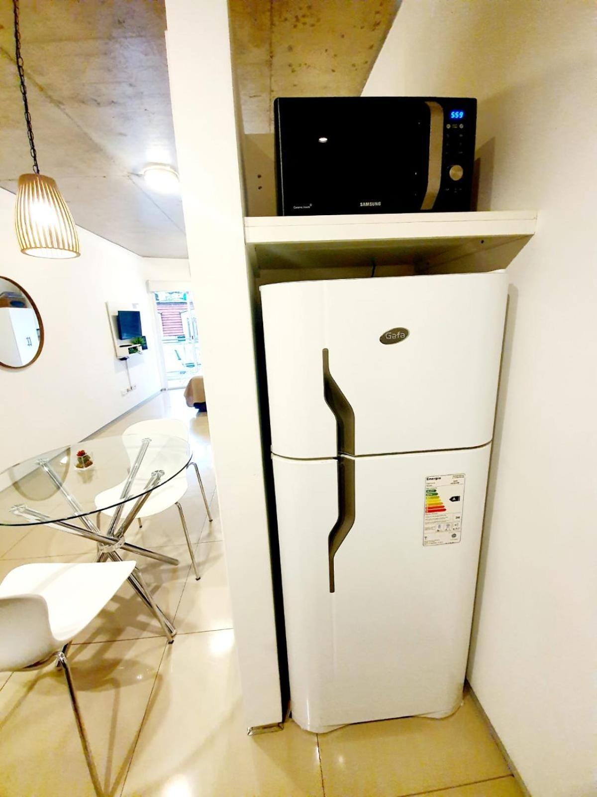 Monoambiente Super Amplio Y Comodo, Ideal Para Explorar La Ciudad Buenos Aires Kültér fotó